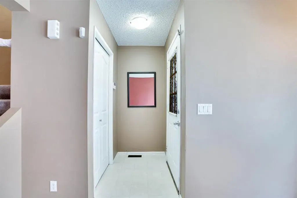 380 Bermuda Drive NW, #4