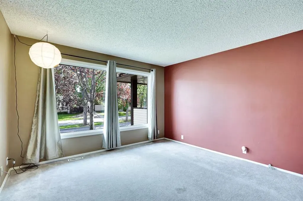 380 Bermuda Drive NW, #4