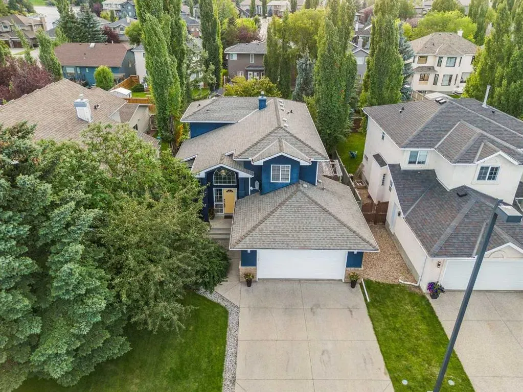 47 Mckenzie Lake Crescent SE