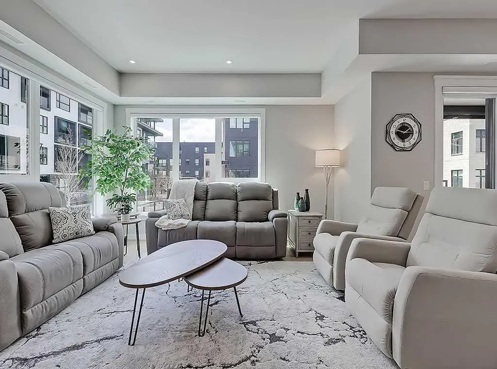 135 Lebel Crescent NW, #201