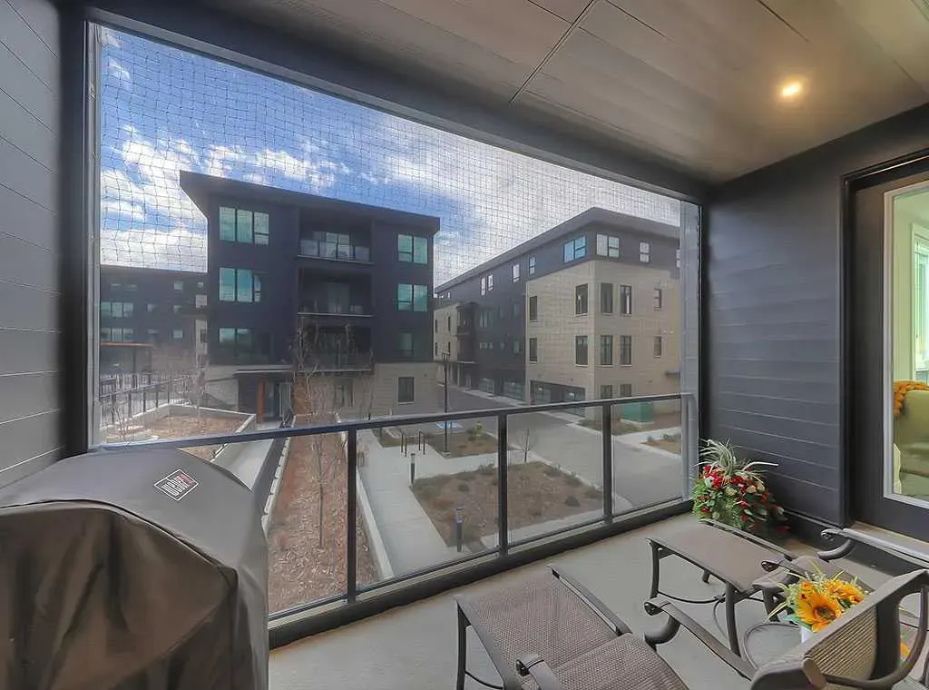 135 Lebel Crescent NW, #201