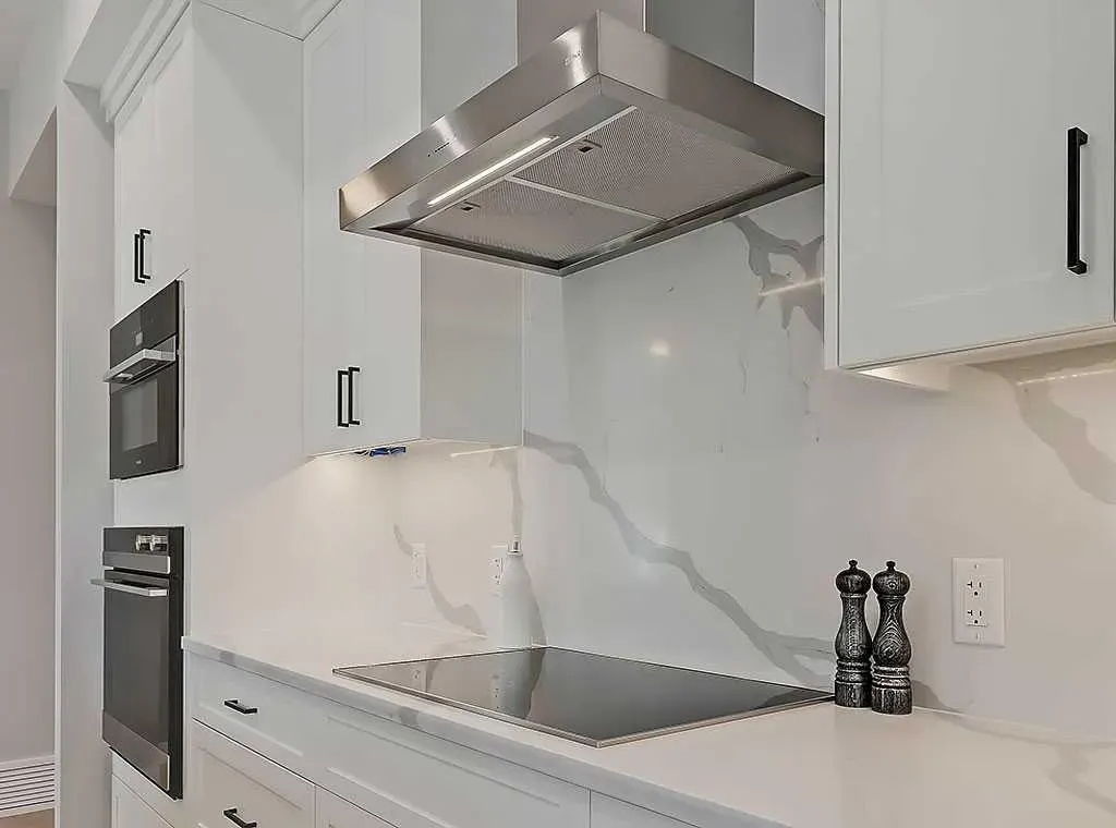 135 Lebel Crescent NW, #201