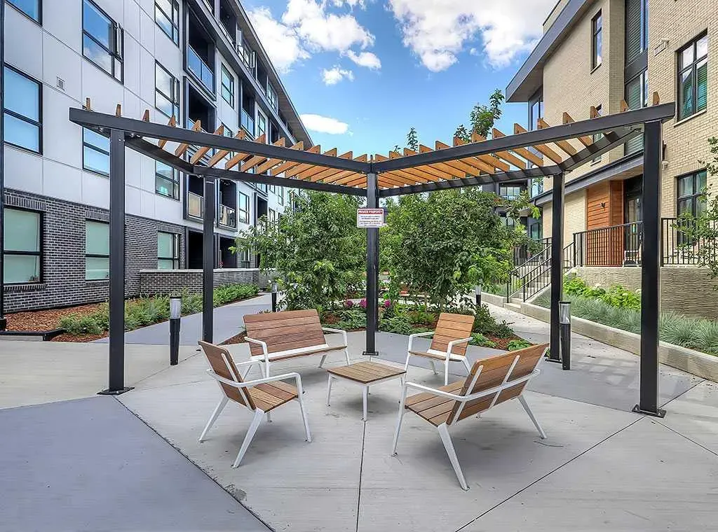 135 Lebel Crescent NW, #201