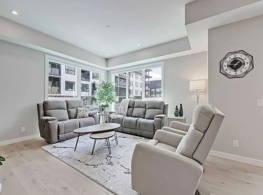 135 Lebel Crescent NW, #201