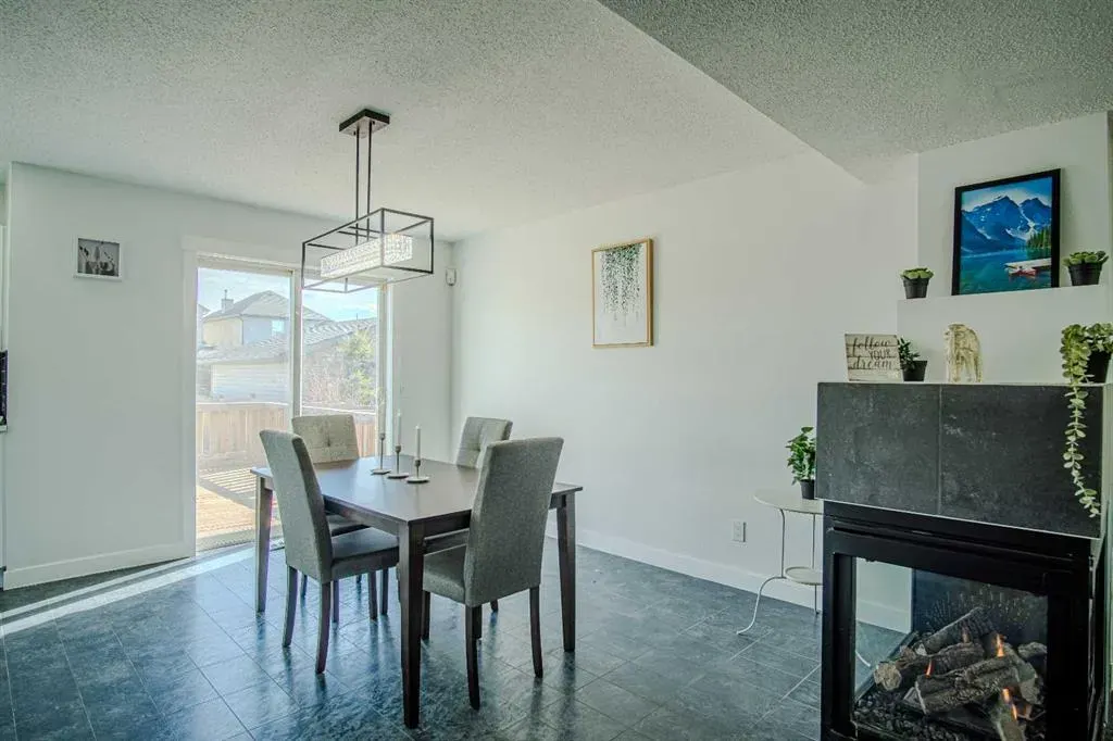 23 Saddlebrook Gardens NE