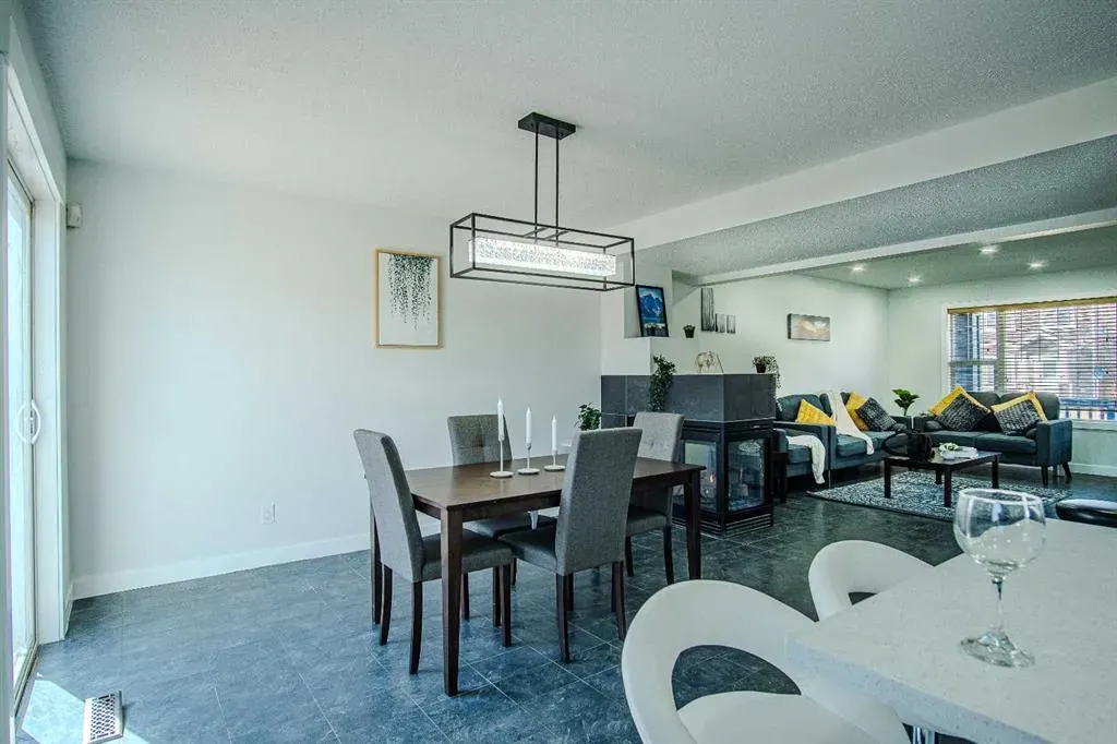 23 Saddlebrook Gardens NE