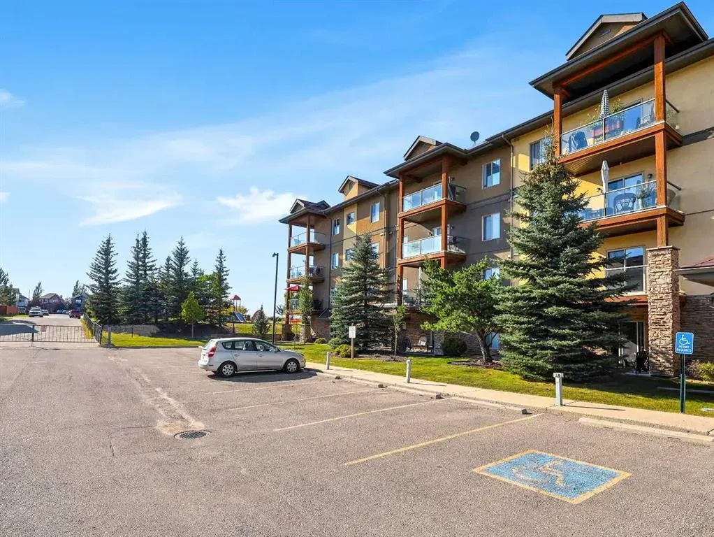 92 Crystal Shores Road, #4306