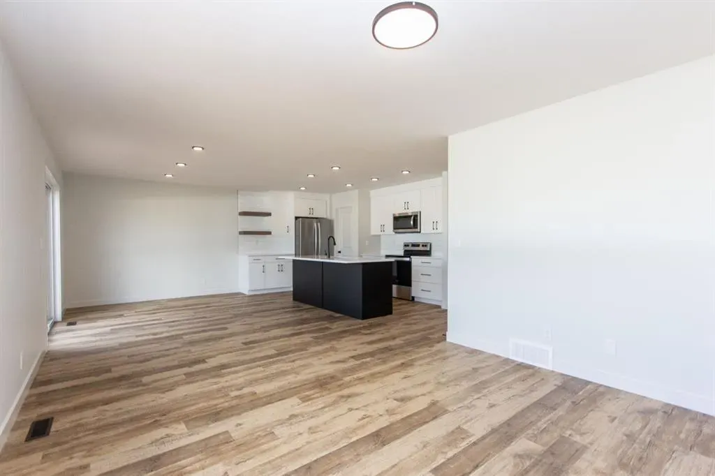63 Bardwell Way