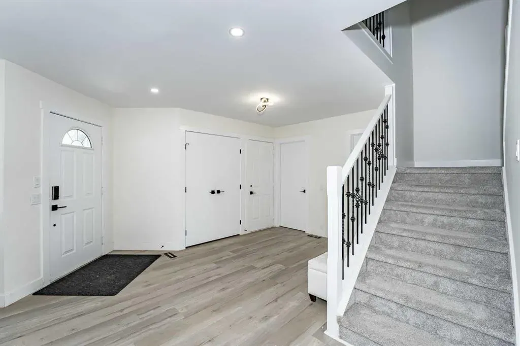 77 Del Ray Road NE