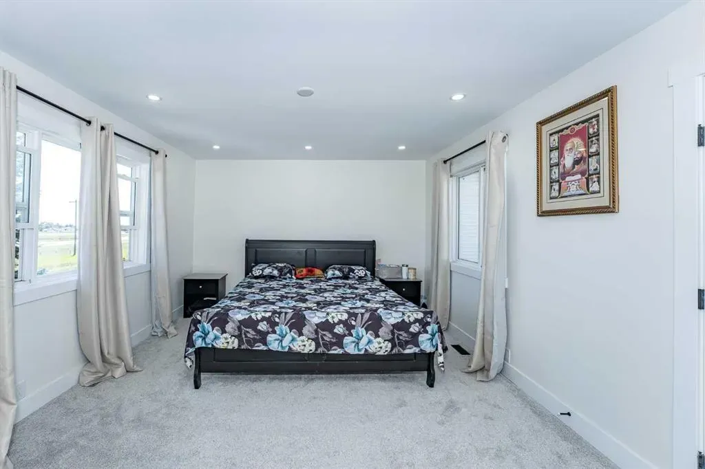 77 Del Ray Road NE