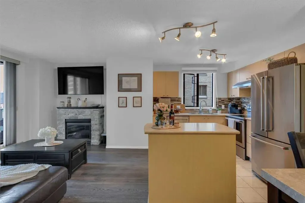 1111 6 Avenue SW, #1018