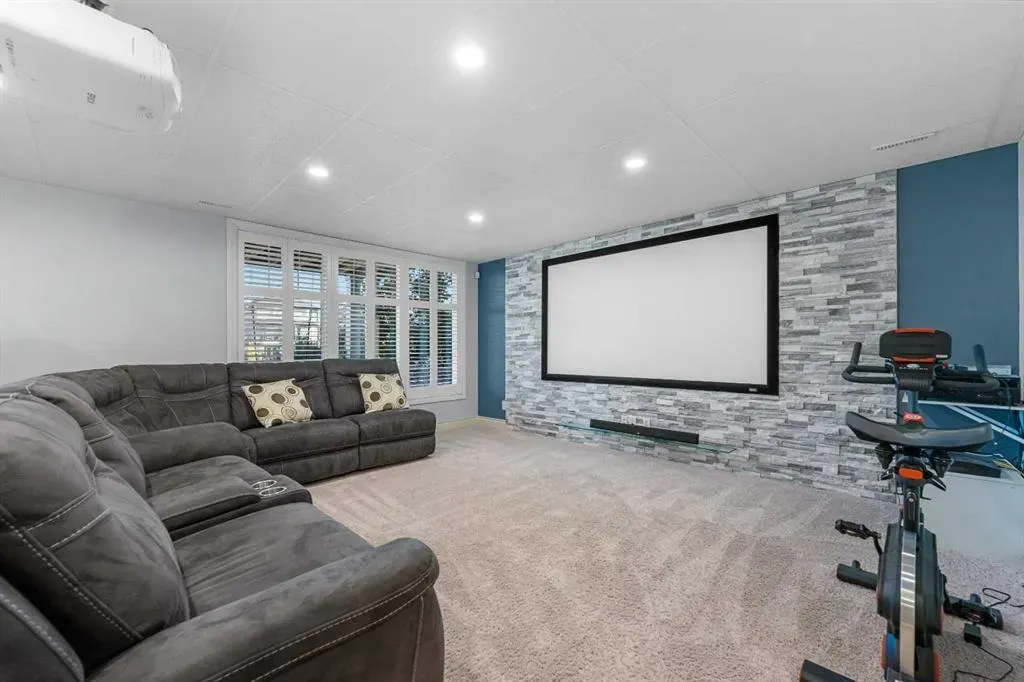 2233 Bayside Circle SW
