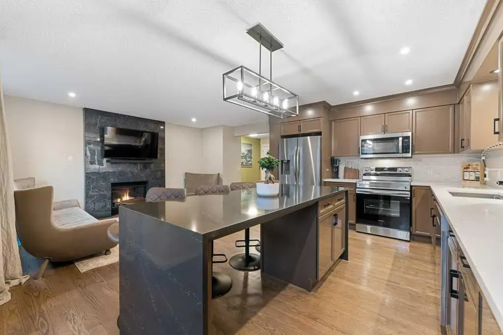 173 Bridleridge View SW