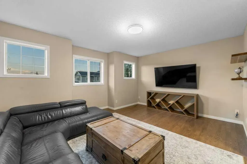 173 Bridleridge View SW