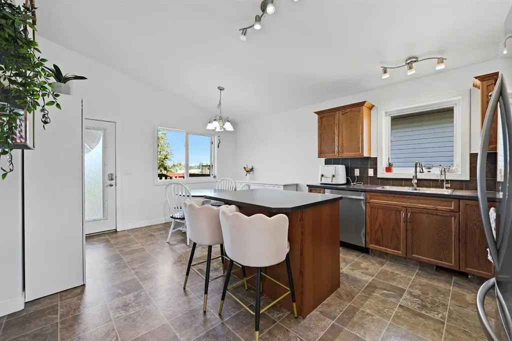 21 Willow Lane