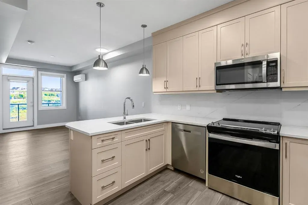 8355 19 Avenue SW, #416