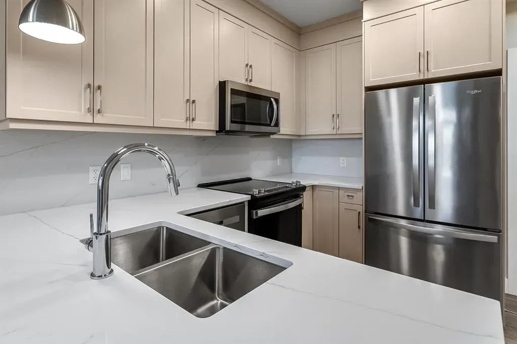 8355 19 Avenue SW, #416