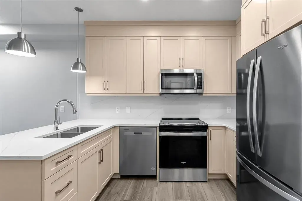 8355 19 Avenue SW, #416
