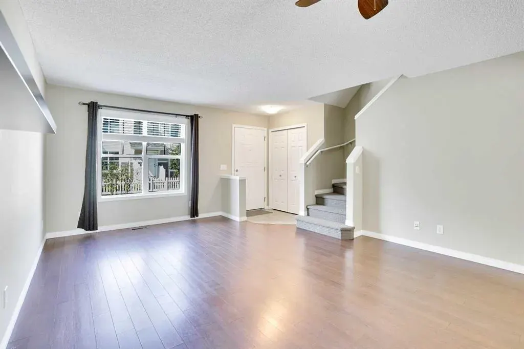 3174 New Brighton Gardens SE