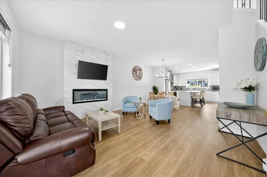 10 Lucas Close NW