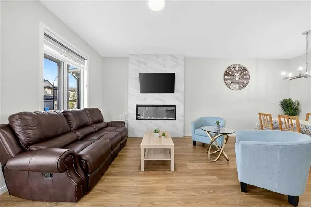 10 Lucas Close NW