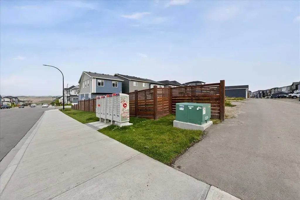 10 Lucas Close NW