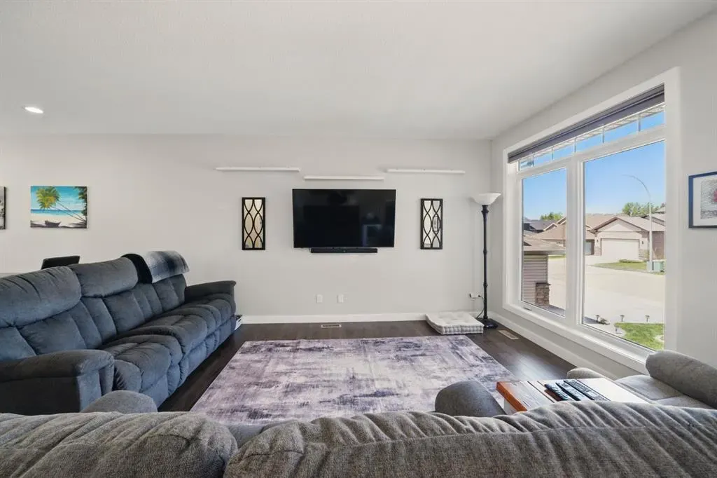 20 Heartland Crescent