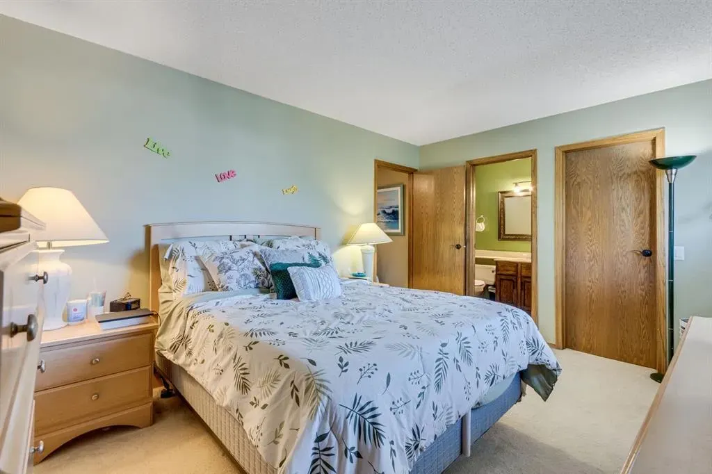 212 Mckerrell Way SE