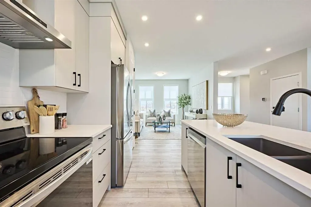 148 Setonstone Manor SE
