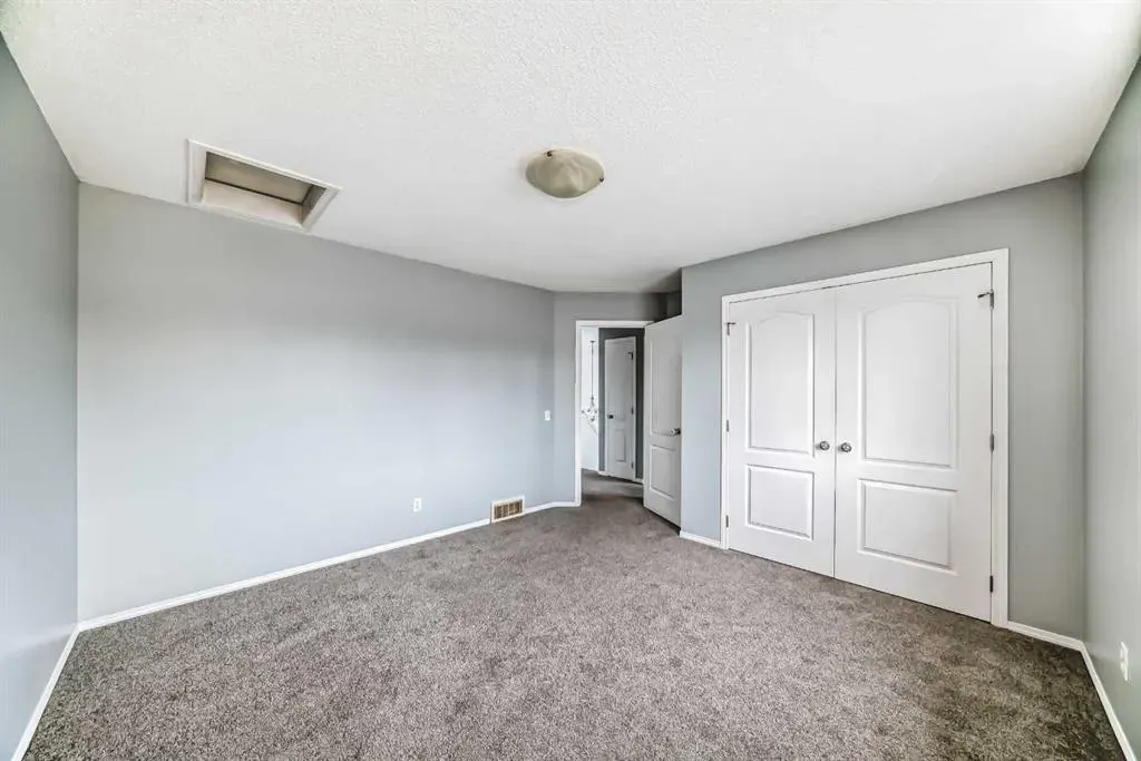 120 Springmere Grove