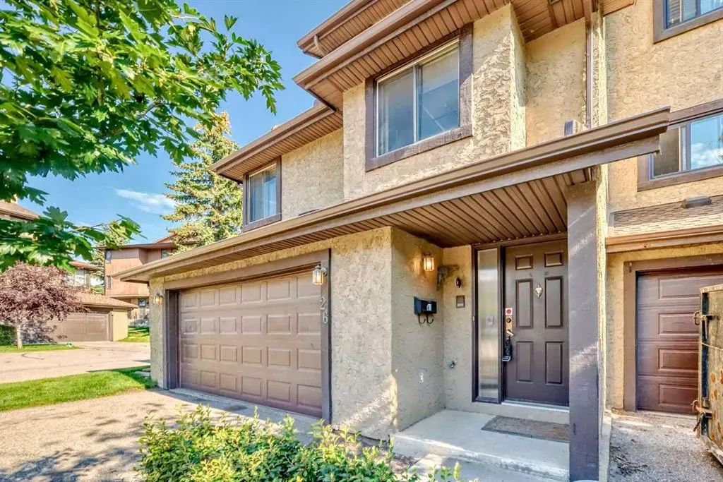 26 Glamis Gardens SW