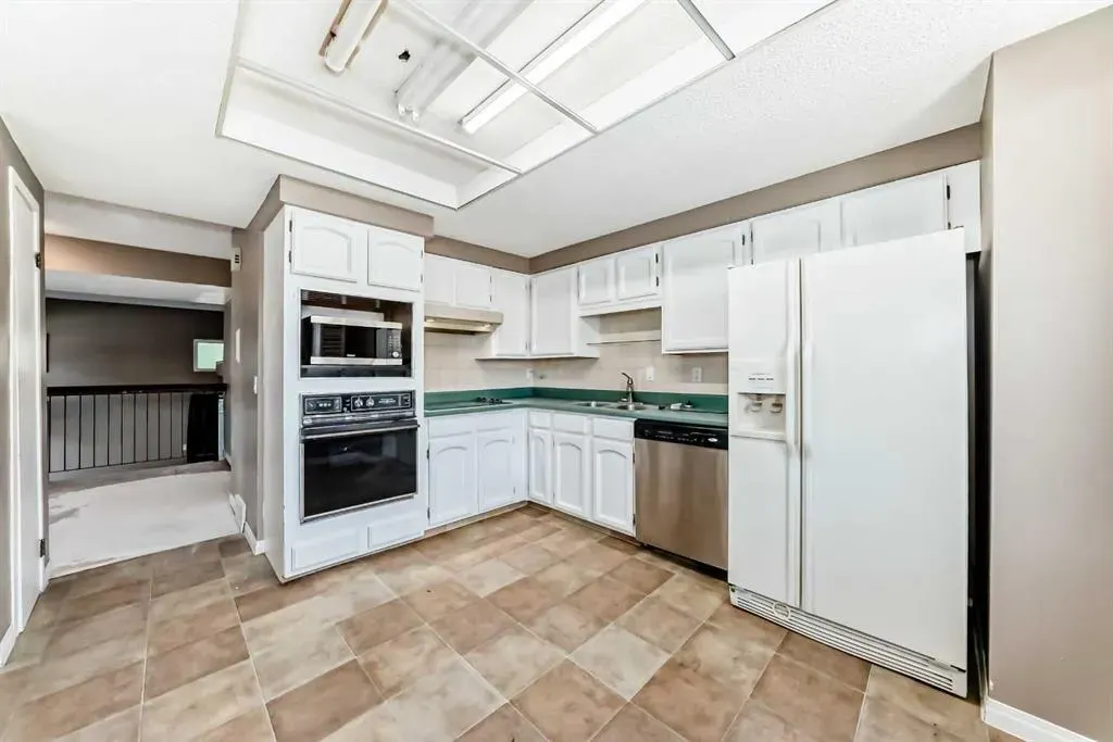 26 Glamis Gardens SW