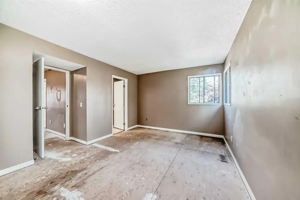 26 Glamis Gardens SW