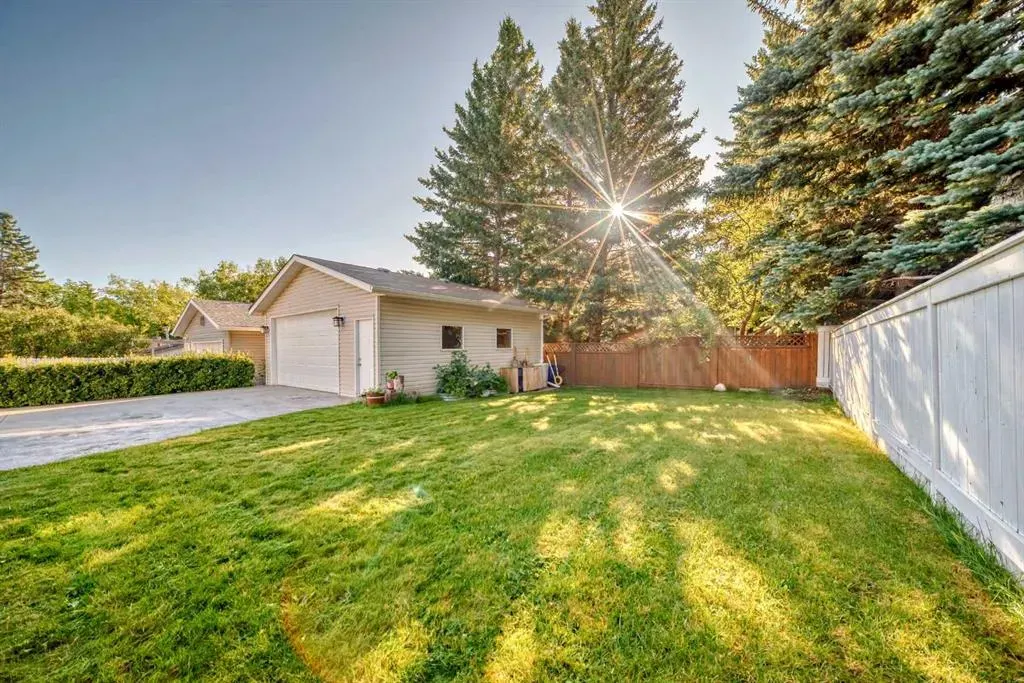 9656 Oakhill Drive SW