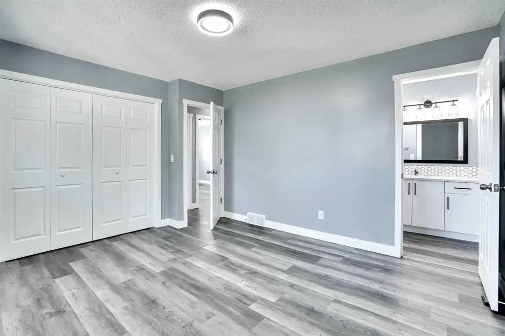 35 Castlefall Grove NE