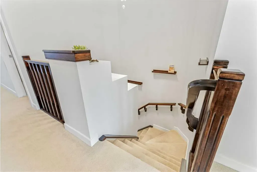 139 Everbrook Drive SW