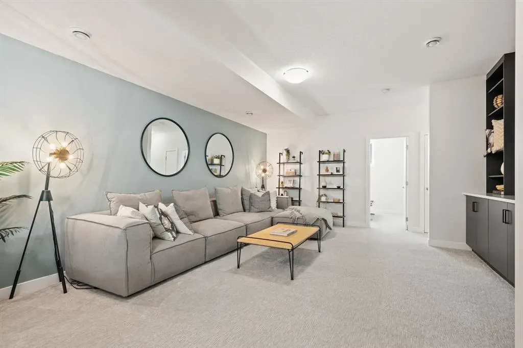 1002 Harmony Parade
