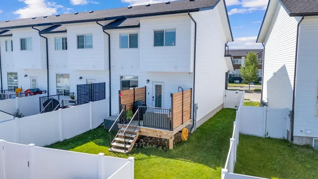 10 Evergreen Way, #A