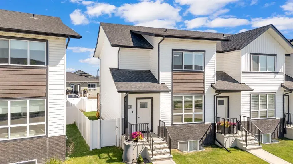 10 Evergreen Way, #A