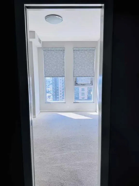 211 13 Avenue SE, #2008