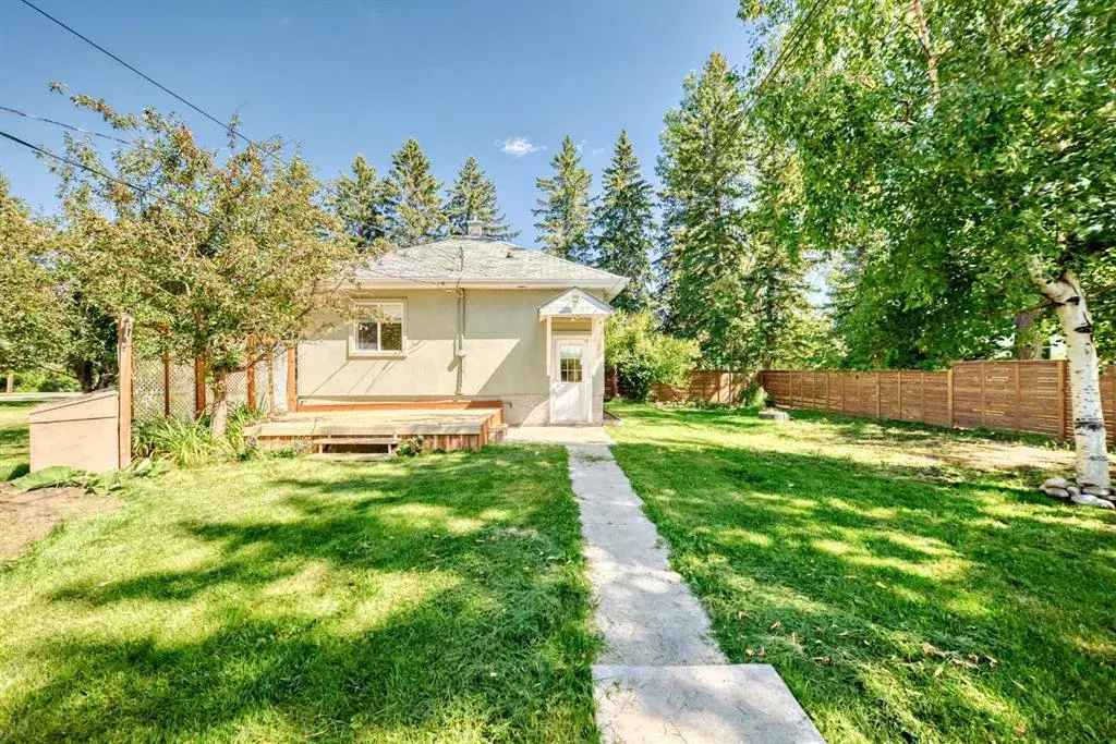 520 Royalite Way SE