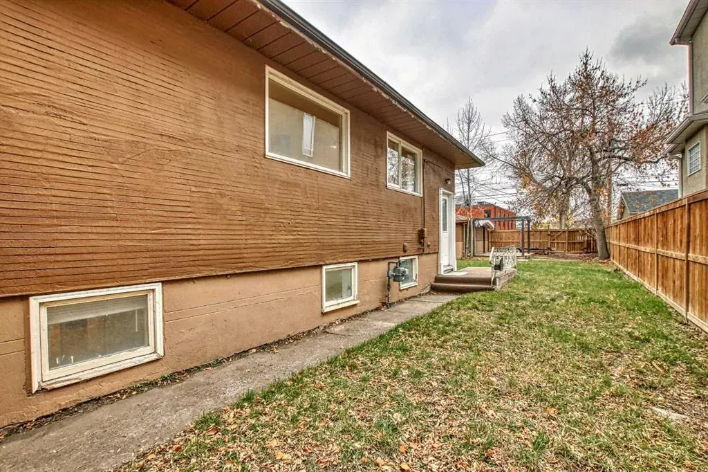 2111 Broadview Road NW