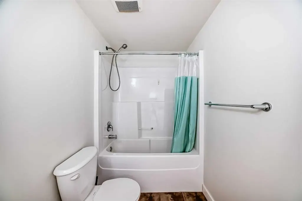 3820 Brentwood Road NW, #207