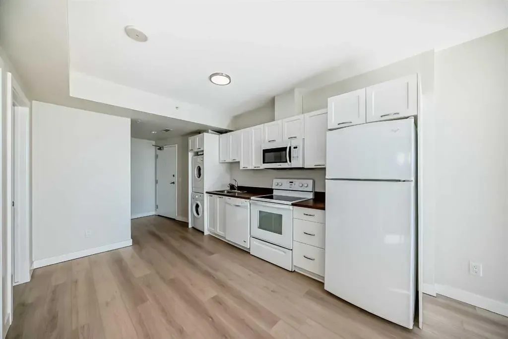 3820 Brentwood Road NW, #207