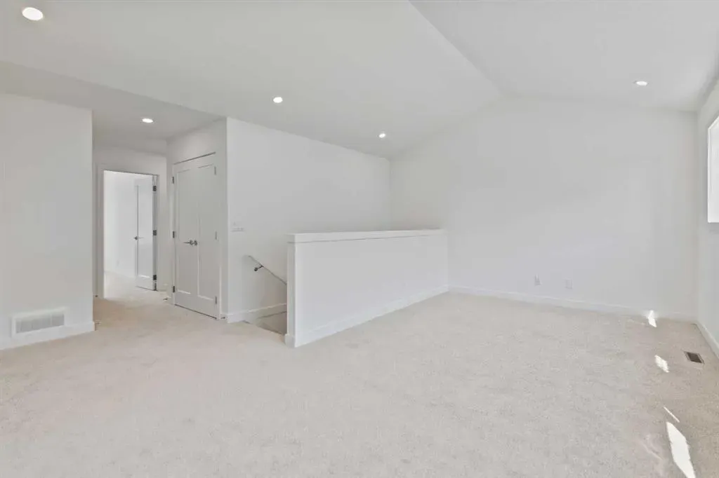 201 Cooperswood Green SW, #1102