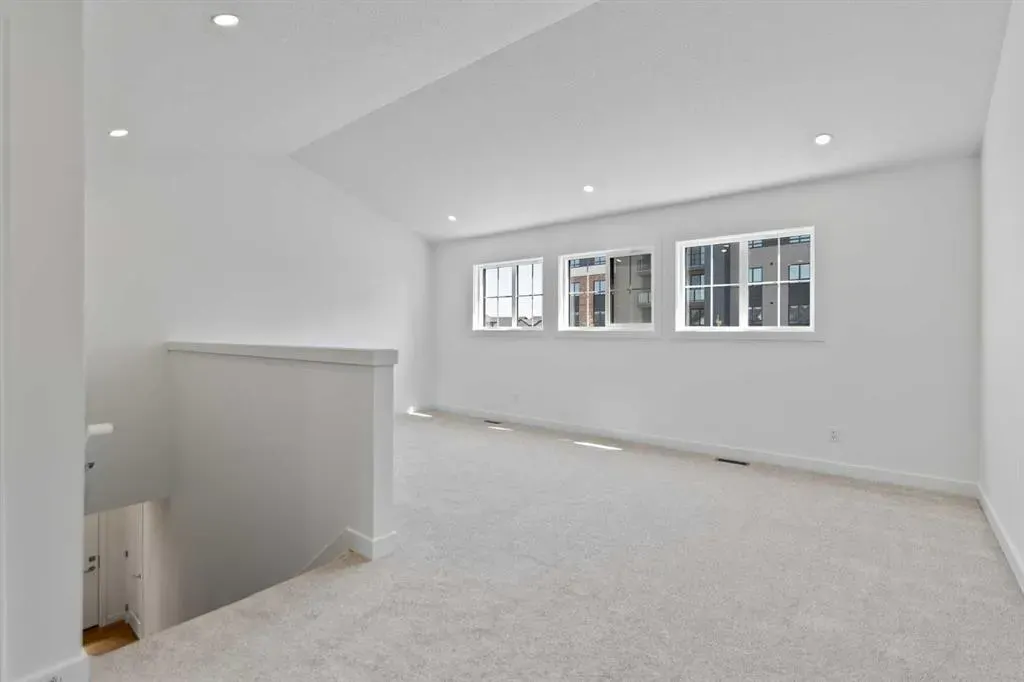 201 Cooperswood Green SW, #1102