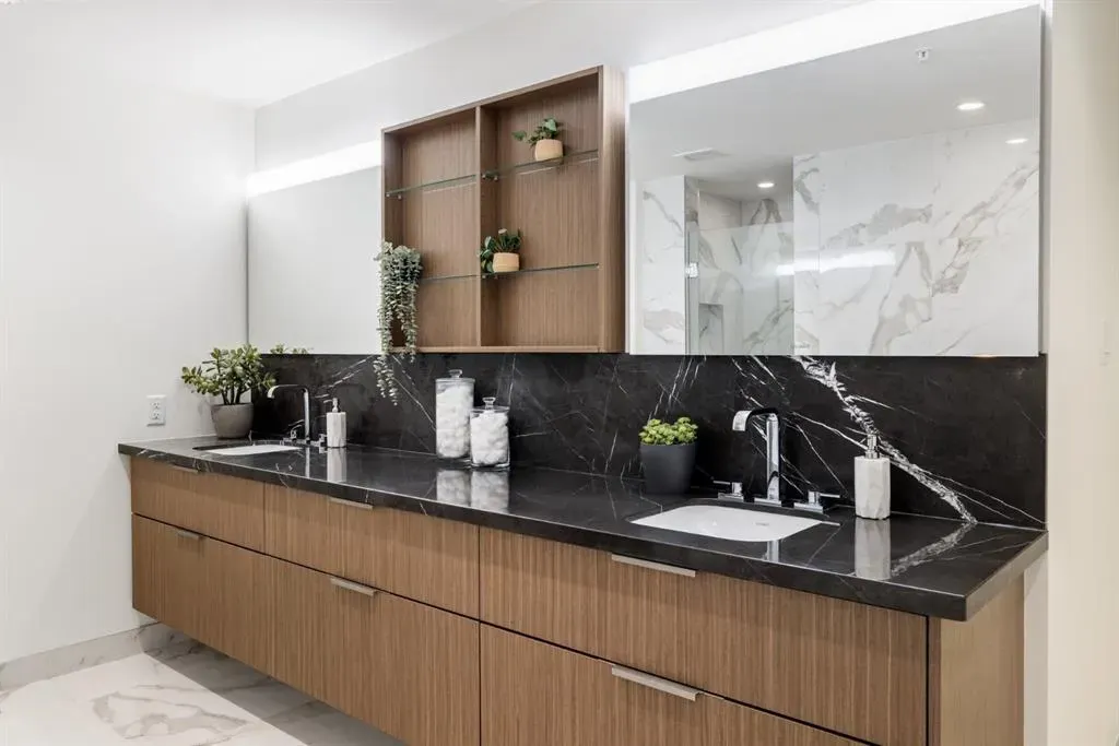 88 Waterfront Mews SW, #101