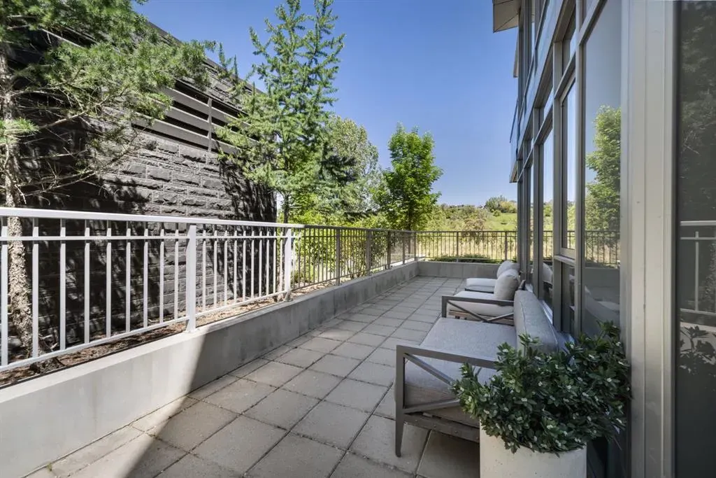 88 Waterfront Mews SW, #101