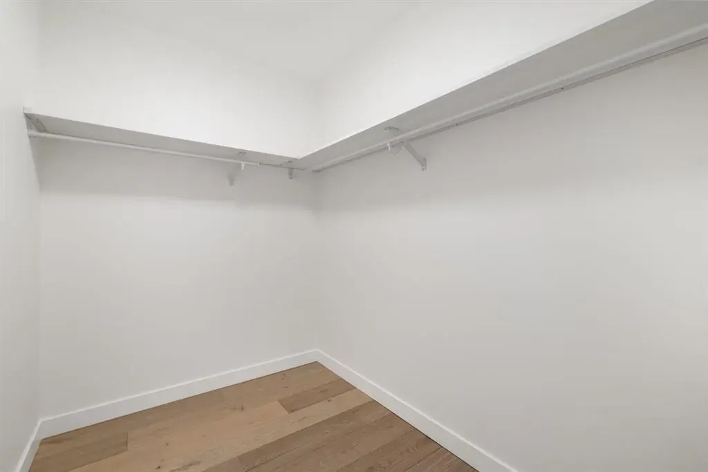88 Waterfront Mews SW, #101