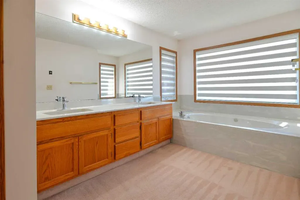 58 Edgebrook Close NW